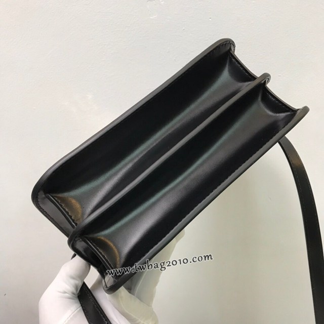 Burberry專門店新款小號TB專屬標識皮革鎖扣包 巴寶莉經典爆款皮革單肩斜背女包 yxb1375
